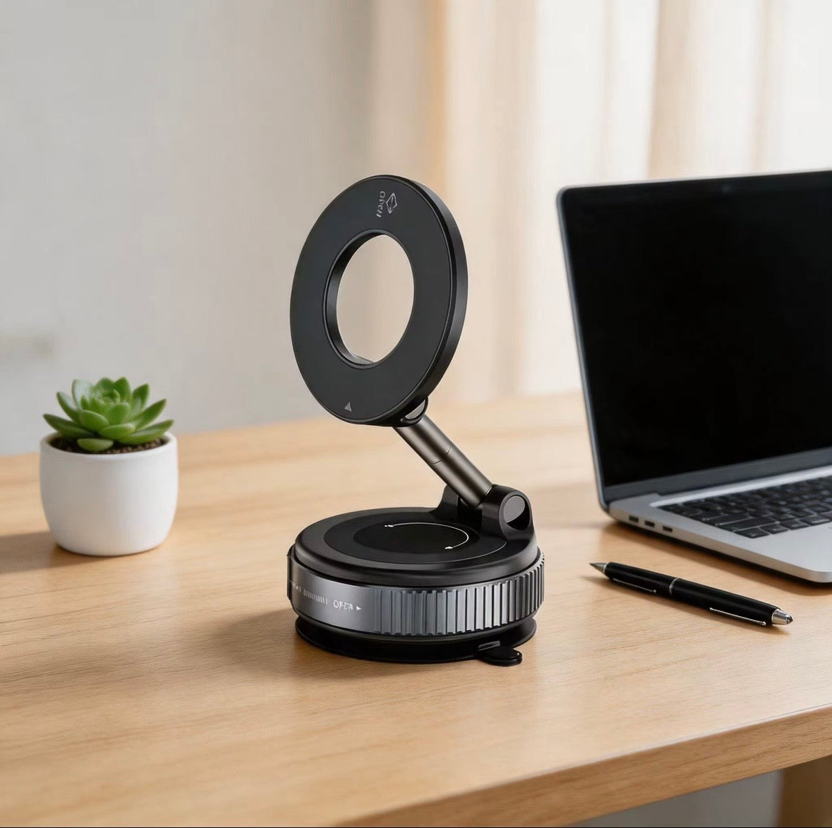 Magnetic Vacuum
Phone Holder